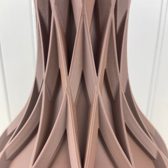 Modern Vase, The Avoi Vase, Flower Vase, Bookshelf Table Decor - Picture 3 of 7